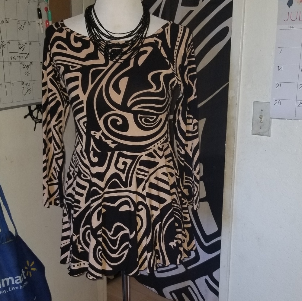 Missing Polynesia Blouse
